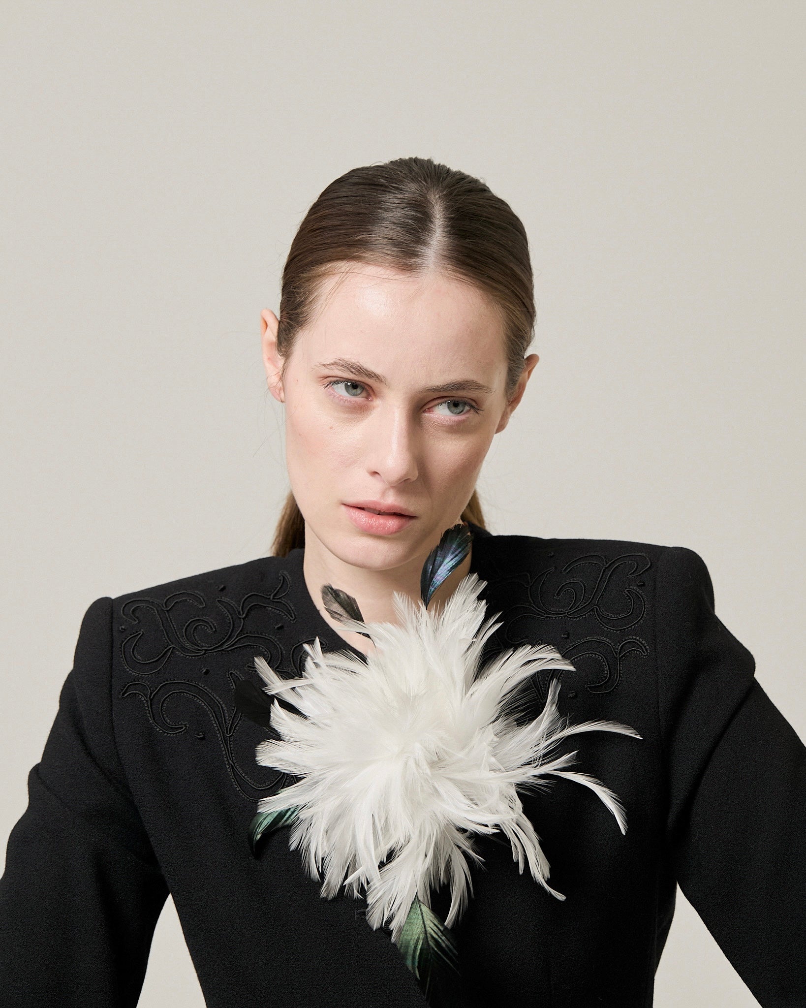 FEATHER BROOCH AND HAIR CLIP