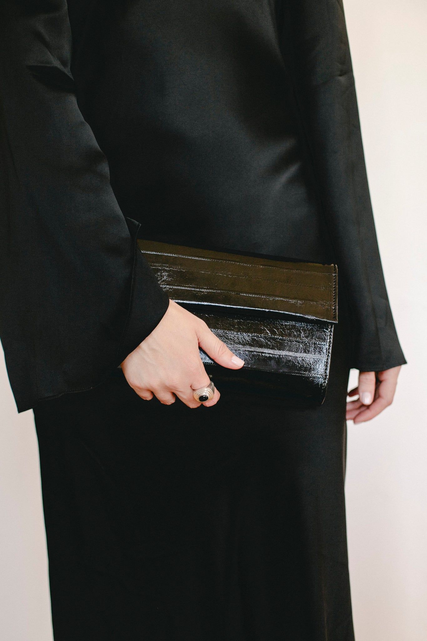 Lydia Eel Clutch Black