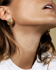 Nautilus Earrings Gold